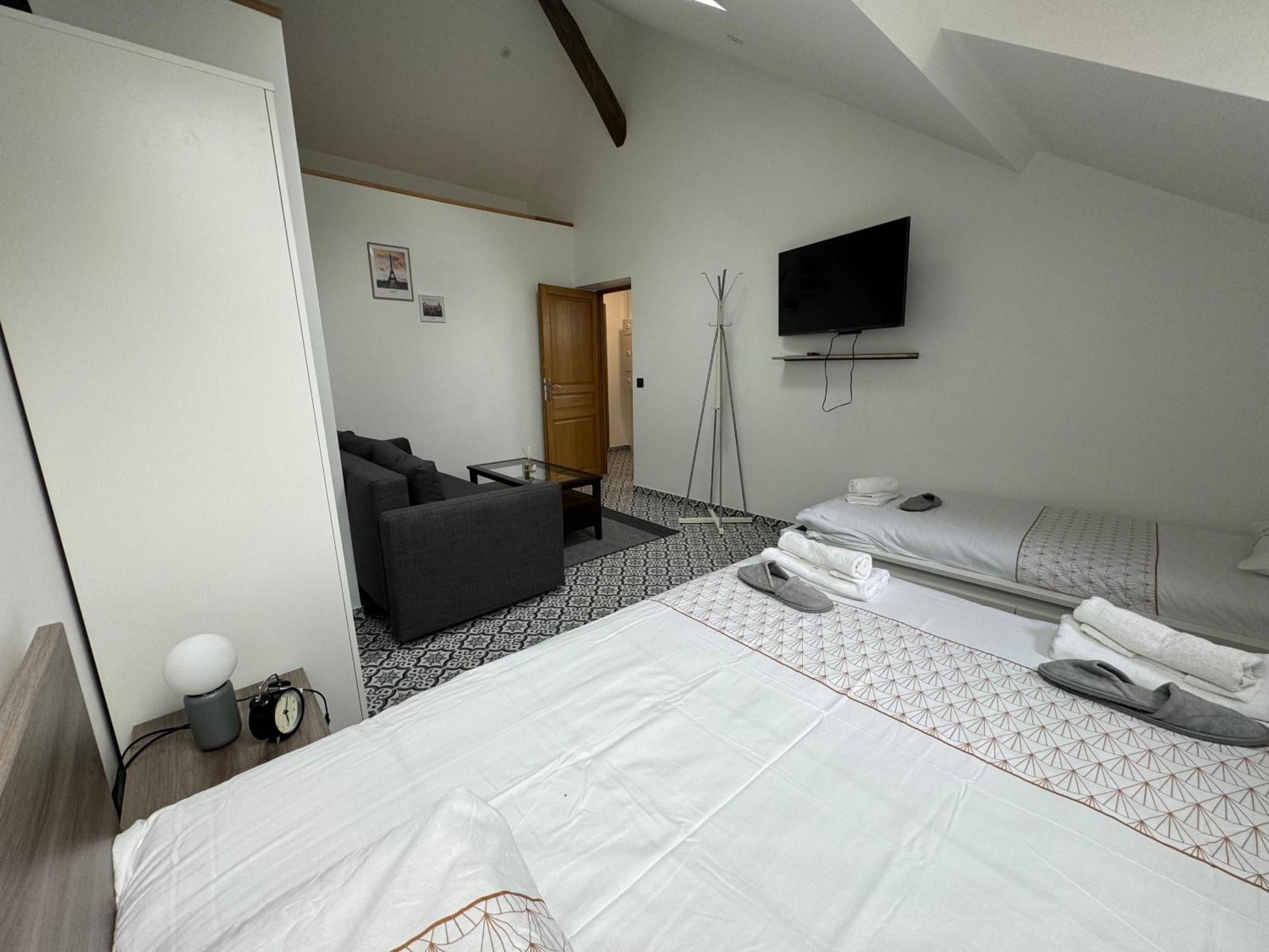L'Etoile De Seine 77 Appartement 2 Dammarie le Lys Bagian luar foto